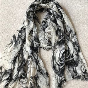 Cashmere/silk scarf